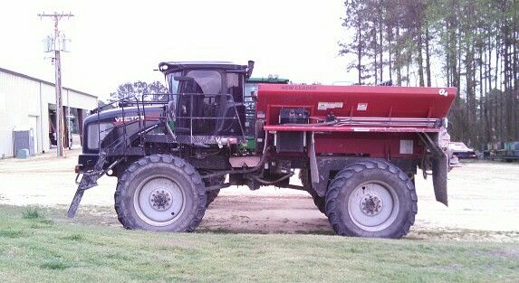 Vector Spreader Pictures On The Farm Tractors, Vehicles 573x313 Vector Spreader Pictures On The Farm Tractors, Vehicles