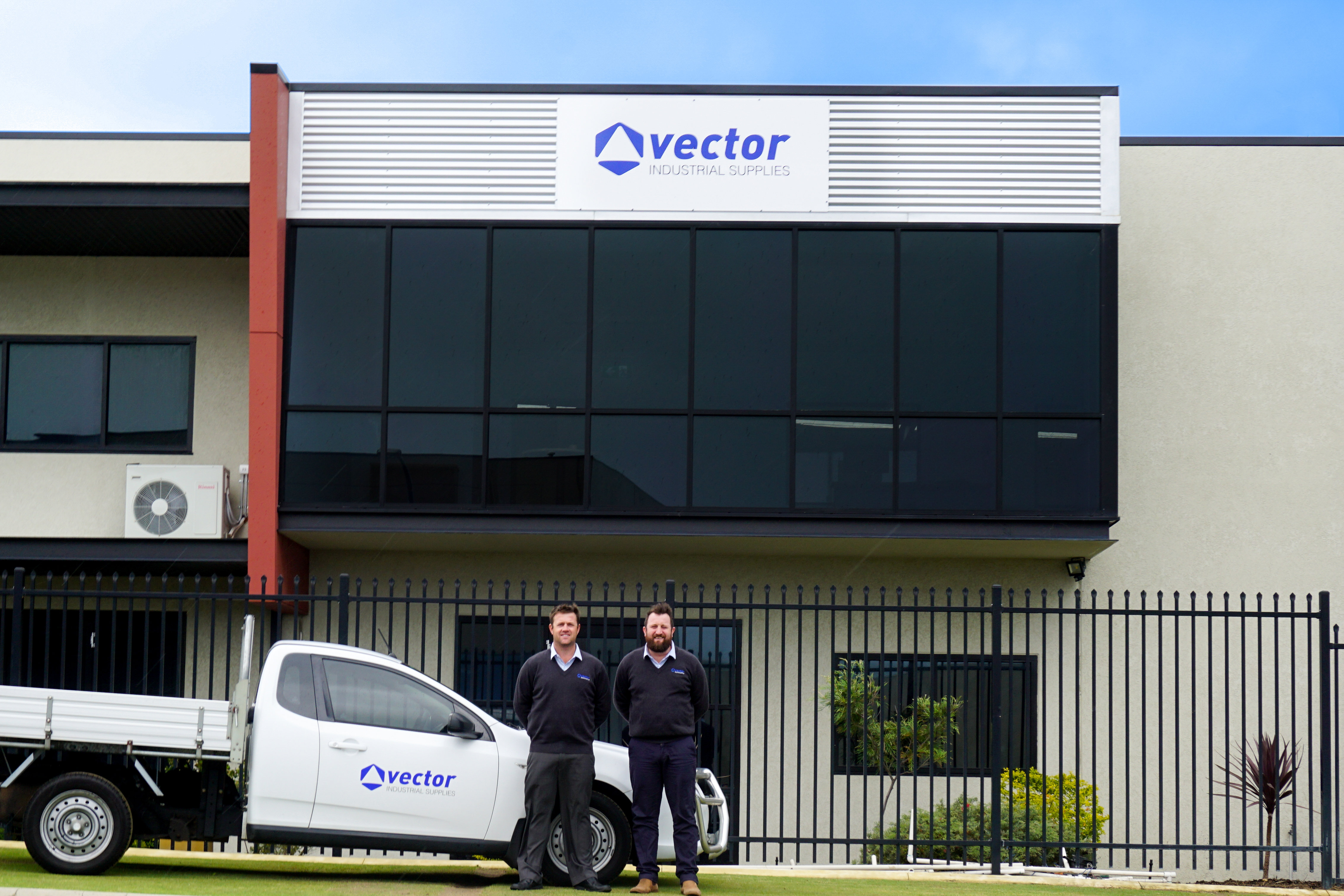 4533x3022 Vector Industrial Supplies About Us