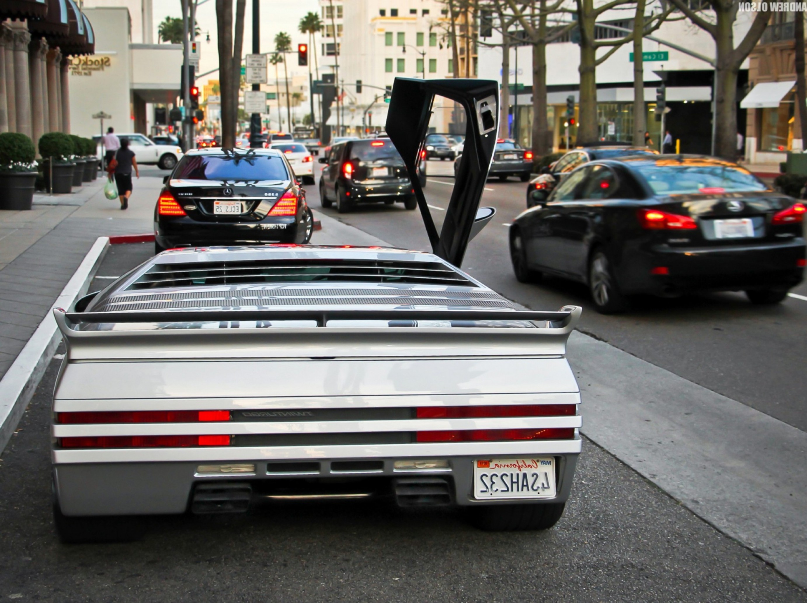 2764x2068 Vector W Luxury Vector W Twin Turbo Handandbeak