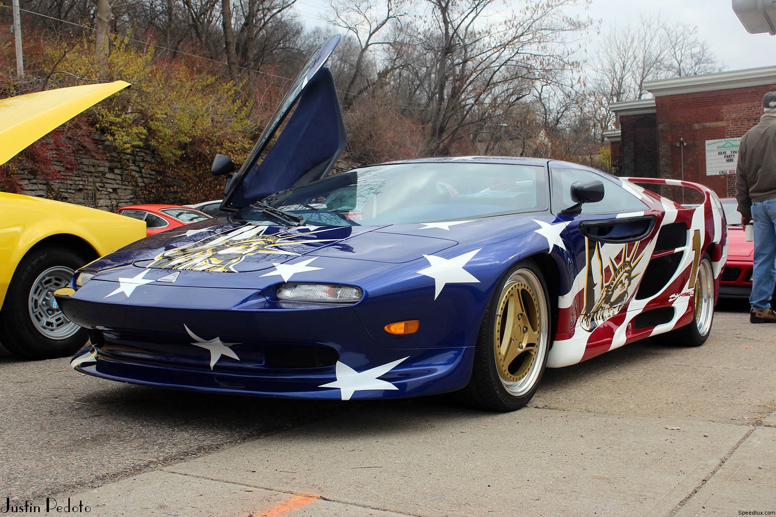 1600x1067 First Vector Spotted