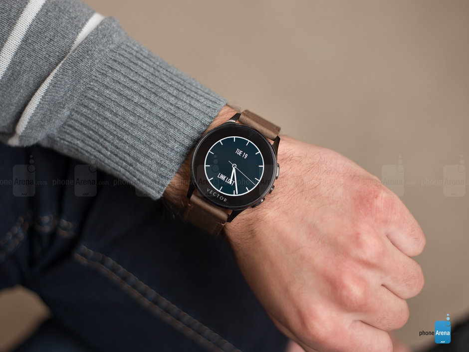 Vector Luna Review 940x705 Vector Luna Review