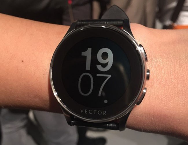 Vector Luna Smartwatch With Day Battery Life Gadget Flow 650x500 Vector Luna Smartwatch With Day Battery Life Gadget Flow