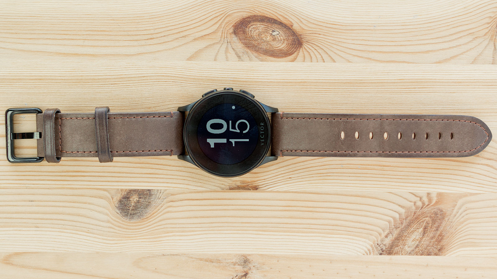 1600x900 Vector Watch Luna Review