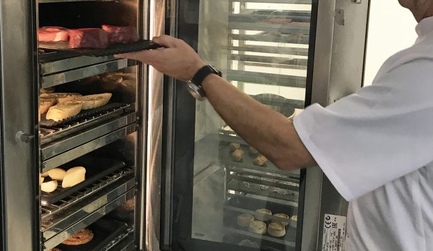 620x360 Vector Live Fem Demonstrates Its Radical Cooking Technology