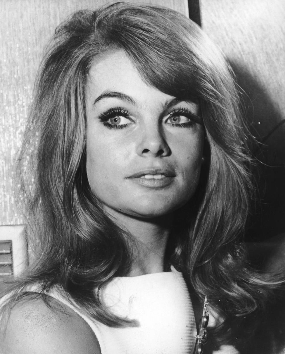 975x1210 Beauty Icon Jean Shrimpton, London Swinging Model