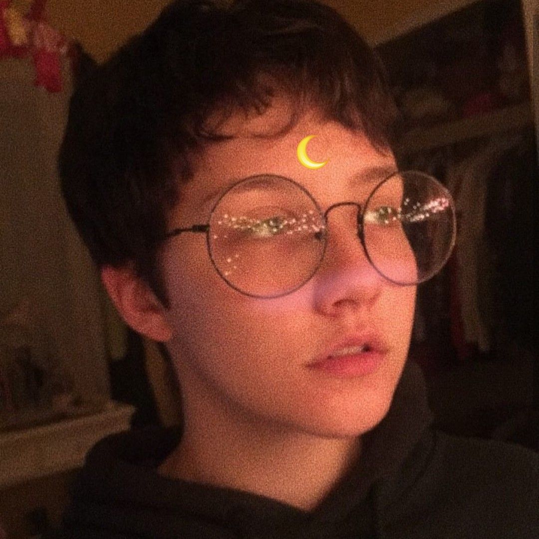 1080x1080 Tumblr Aesthetic Icon Chloe Moriondo Photography