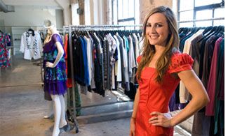325x195 Fidm Grad Andrea Hamilton Owns The Fashion Showroom Agent Icon