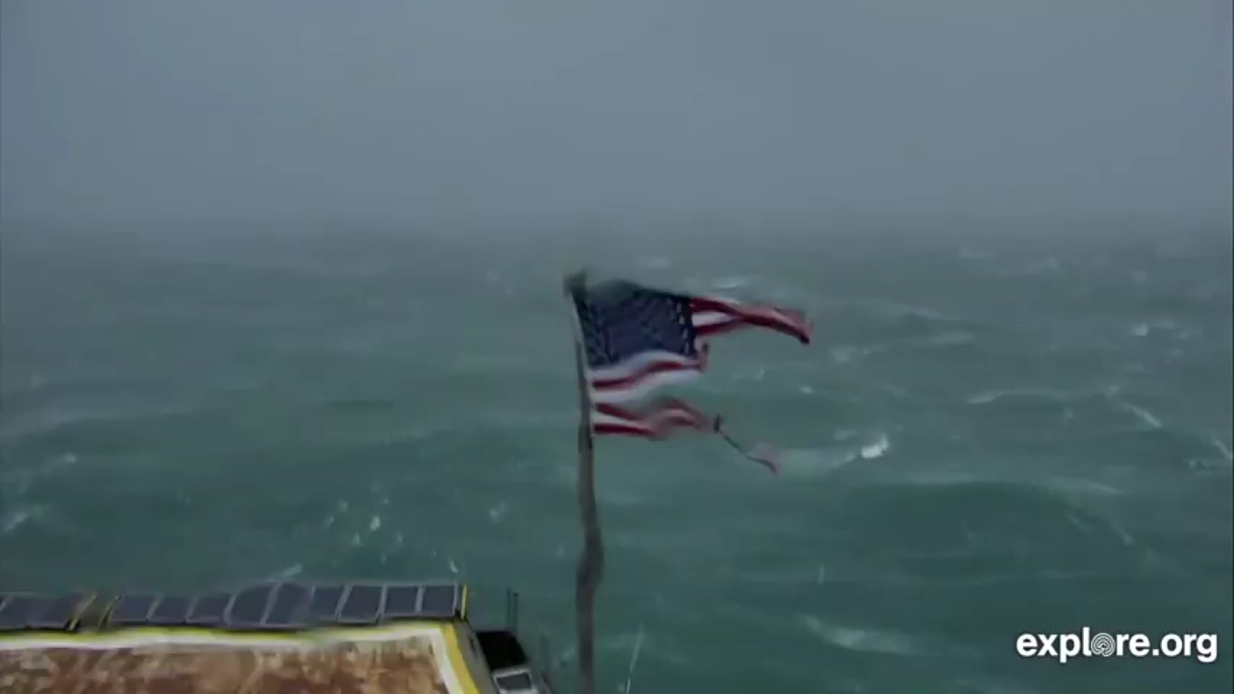 1366x768 Kevin The American Flag