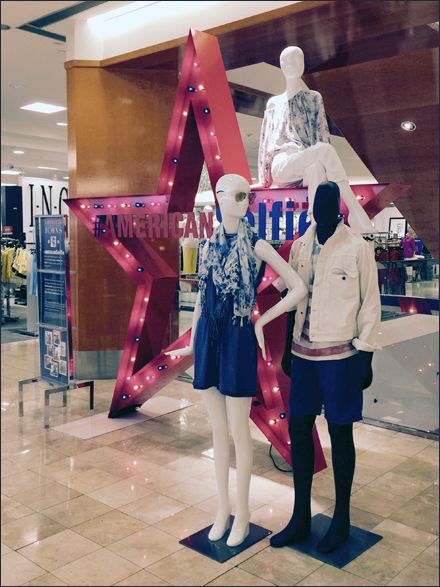 440x587 Star Branded Selfie Macy's Fixtures And Visual