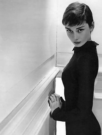 347x458 Audrey Hepburn Style Icon Waldina