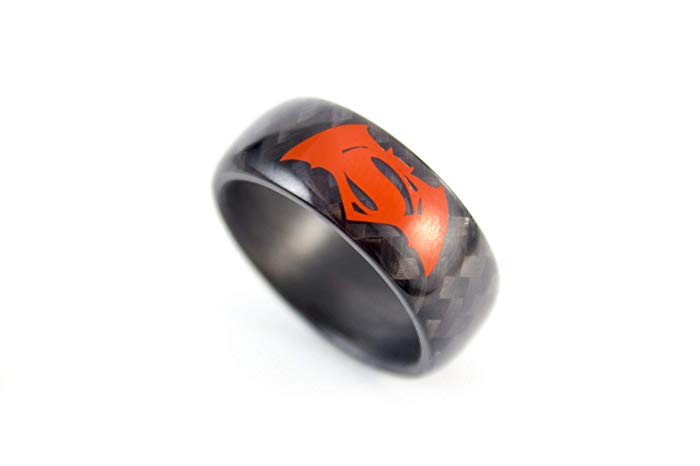 Men's Carbon Fiber Ring Modern And Original Wedding 700x466 Men's Carbon Fiber Ring Modern And Original Wedding