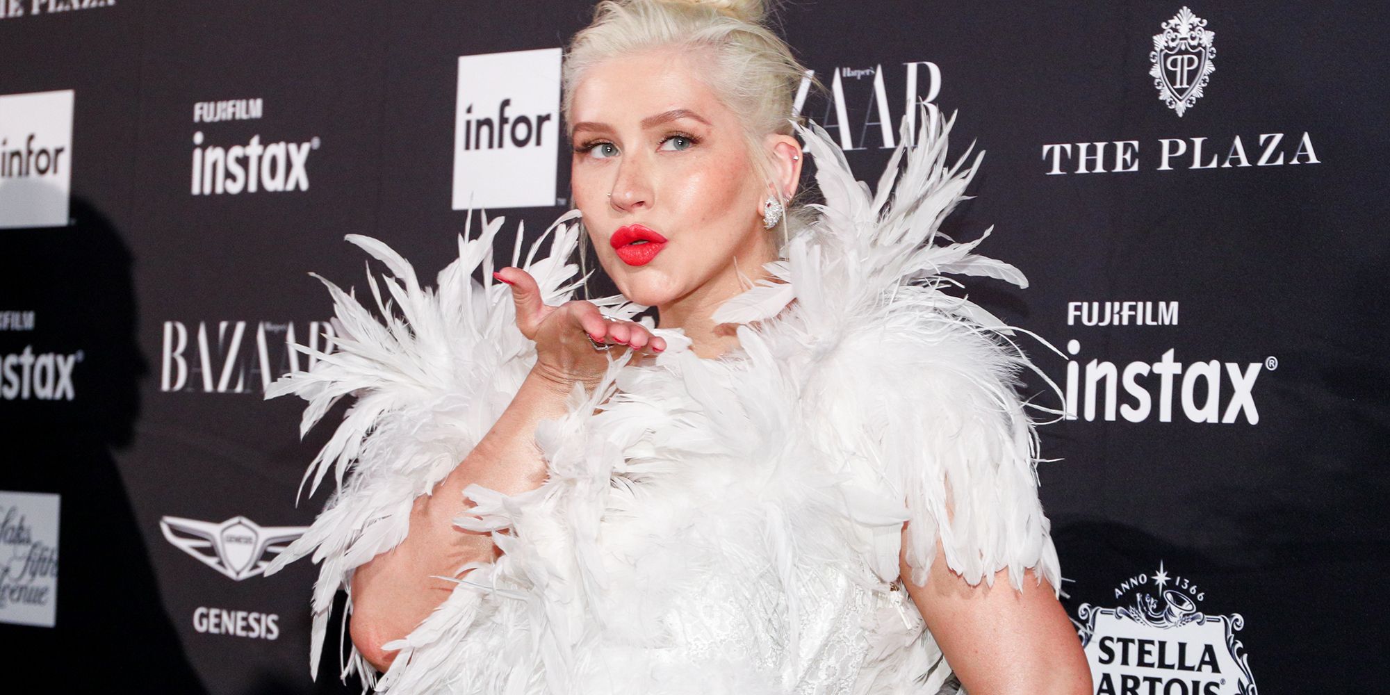 2000x1000 Harper's Bazaar Icons Party Celebrity Red Carpet Photos