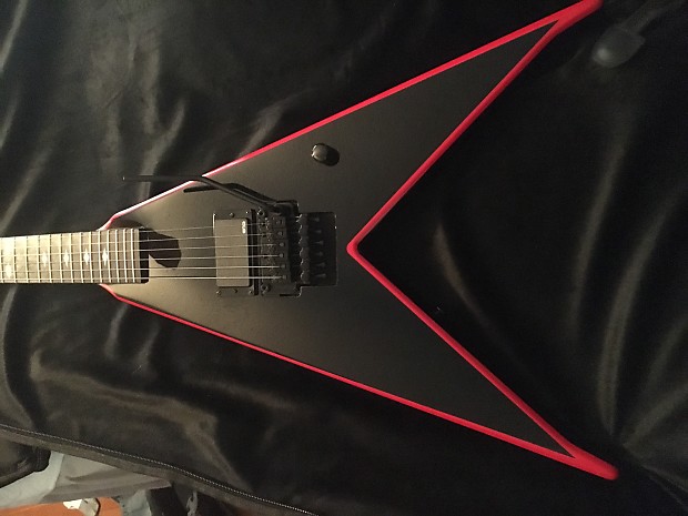 B C Rich B C Rich Jr V Icon Pat O'brien Signature Reverb 620x465 B C Rich B C Rich Jr V Icon Pat O'brien Signature Reverb