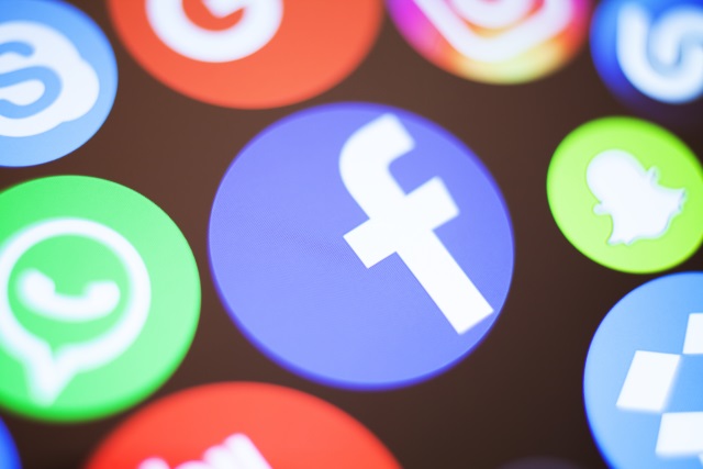 640x427 Facebook Outlines Its Advertising Policies, Begging Users