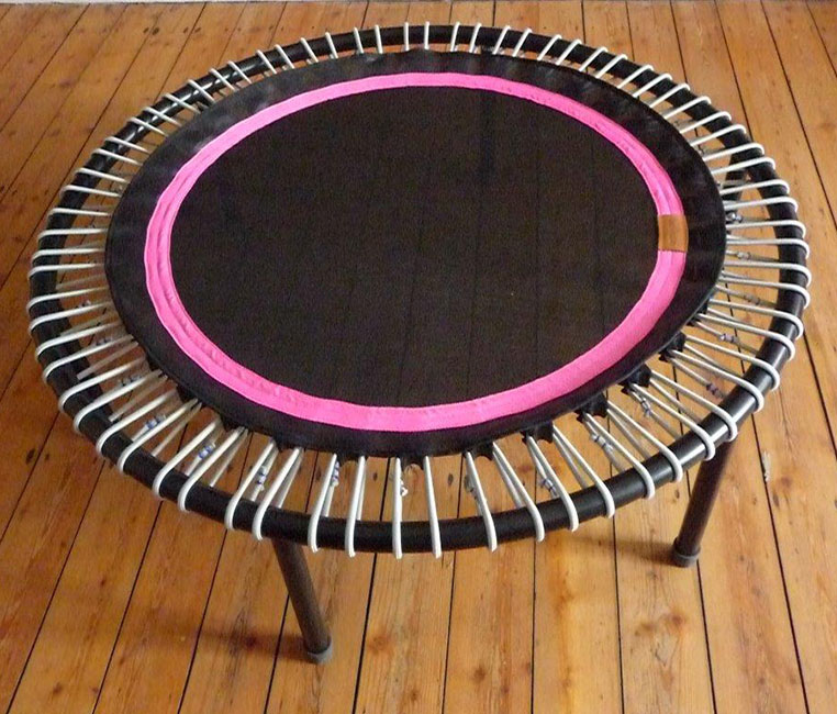 762x650 Classic Cm Mit Schraubbeinen