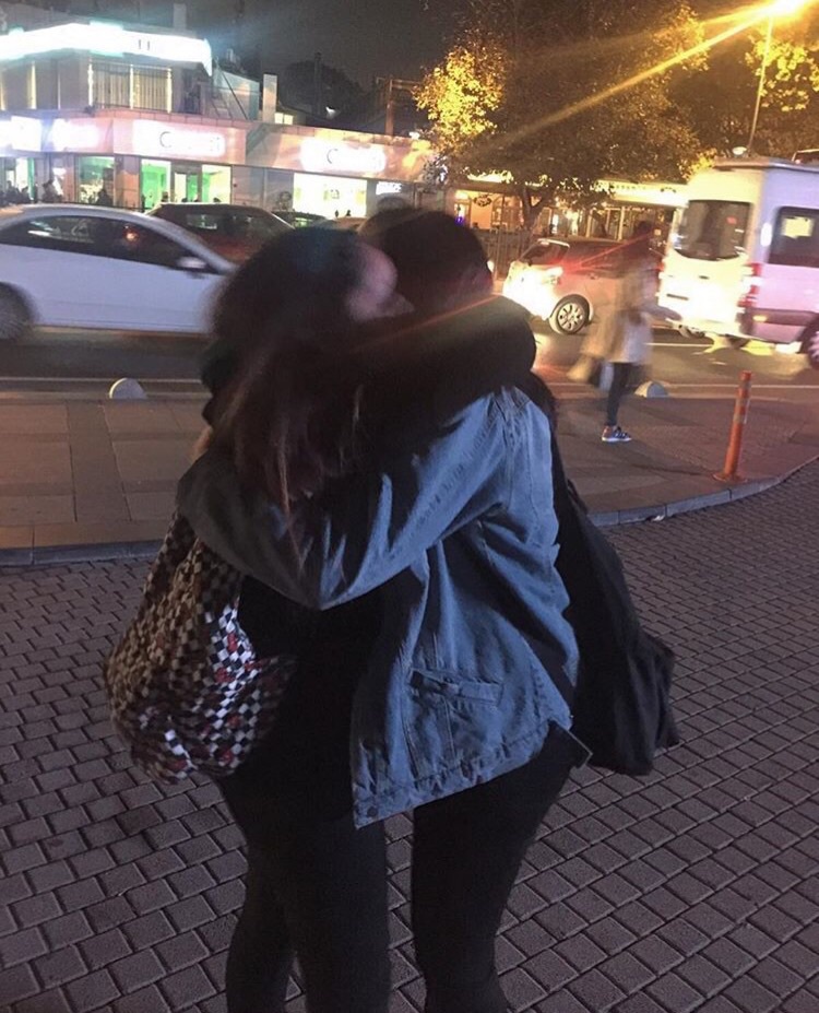 750x927 Image About Girls