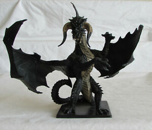 300x258 Gargantuan Black Dragon Dungeons Dragons Icons Limited Edition