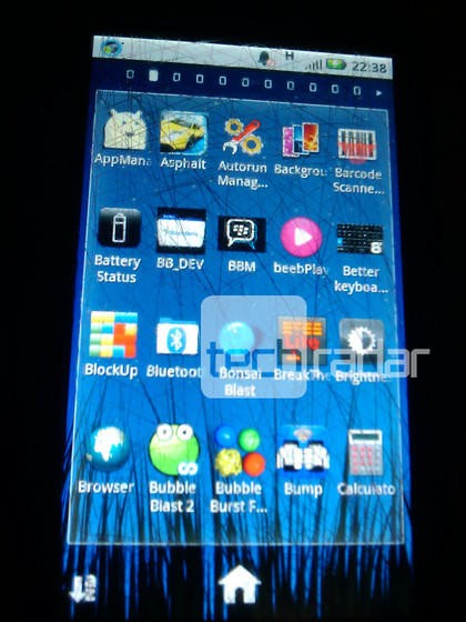 420x560 Screenshots Show Blackberry Messenger Running On Android