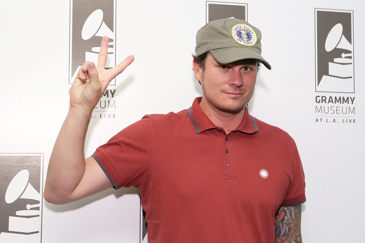 1200x800 Tom Delonge Is Fine In Defense Of The Blink Icon