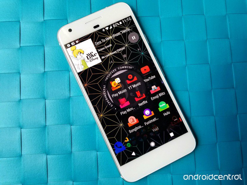 830x623 How To Personalize Your Android Phone With Themes, Launchers