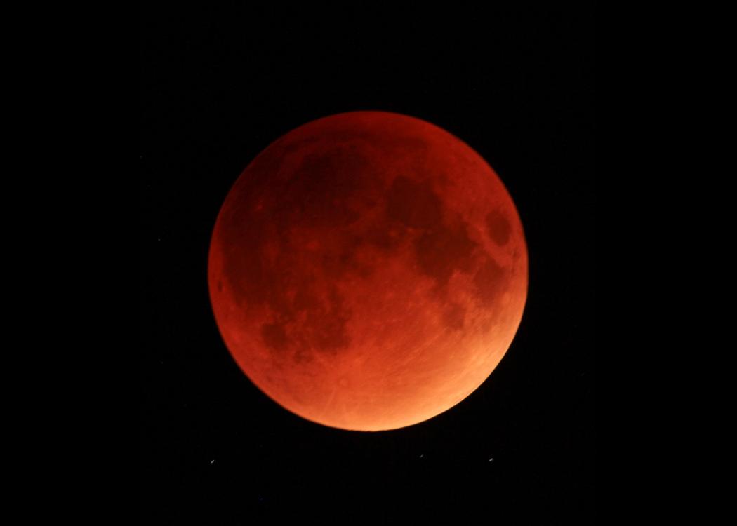 1050x750 Blood Moon