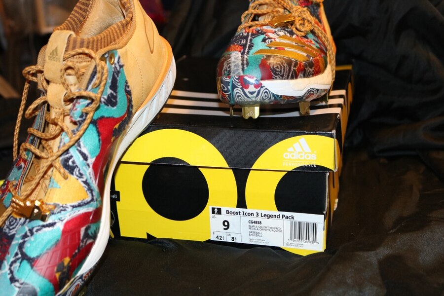 900x600 New York Ikinci El Adidas Boost Icon Legend Pack