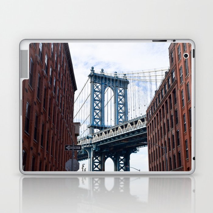 700x700 Brooklyn Icon Laptop Ipad Skin