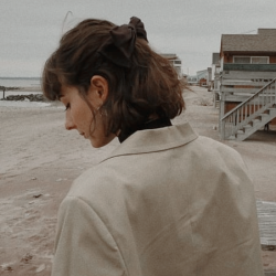 250x250 Girl Icon Tumblr