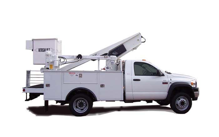 700x439 Bucket Trucks