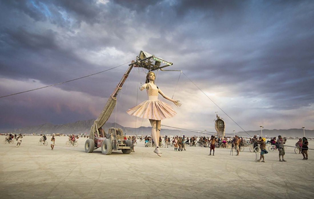 1100x698 Burning Man