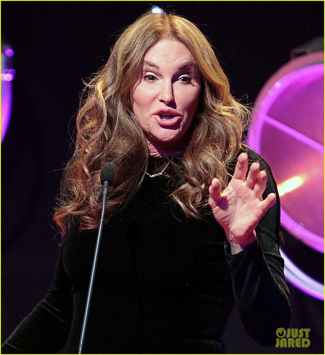 1120x1222 Full Sized Photo Of Caitlyn Jenner Receives Beauty Icon Awards