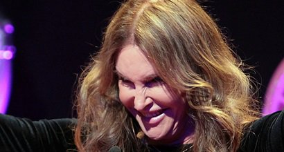 410x220 Xpose Benefit Awards Caitlyn Jenner Receives The Beauty Icon Award