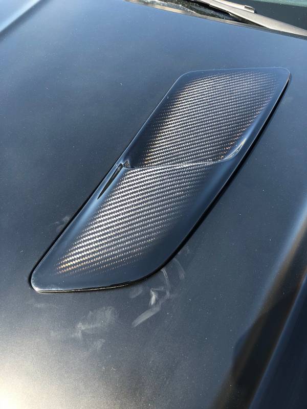 Ford Mustang Oem Icon Carbon Fiber Smoked Hood Scoop Vents 600x800 Ford Mustang Oem Icon Carbon Fiber Smoked Hood Scoop Vents