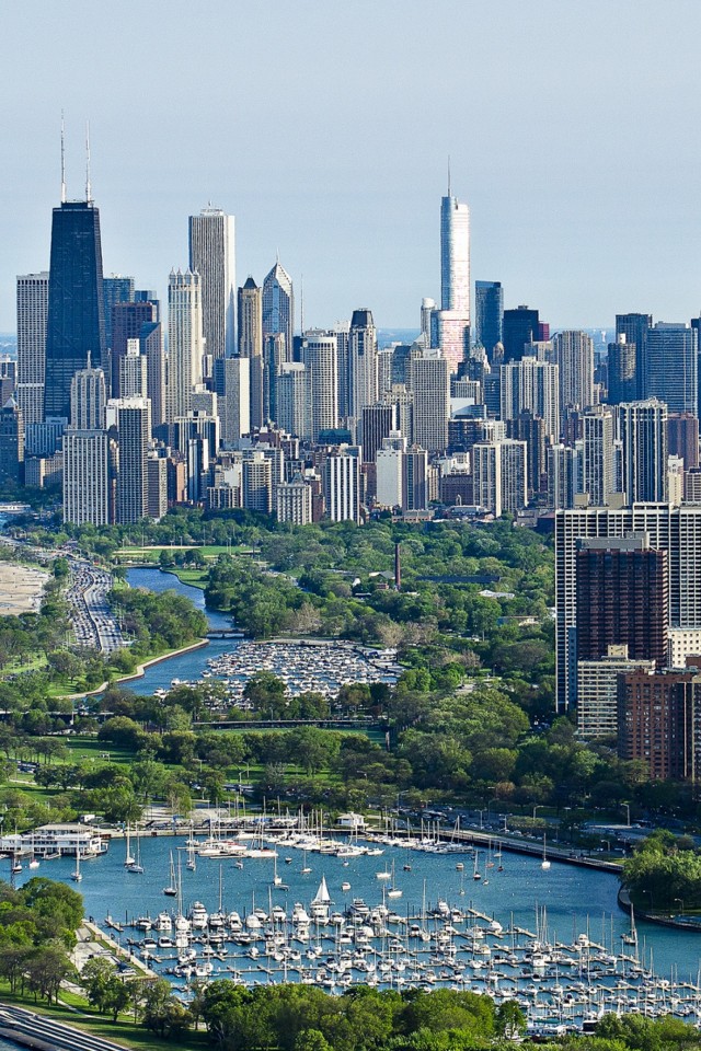 640x960 Download Wallpaper Chicago Skyline Hoodie, Chicago Skyline