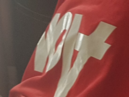 550x413 Lovely Place To Chill Out For A Drink After Late Shift