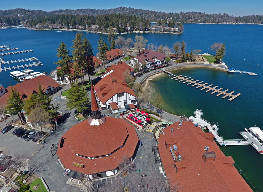 1000x730 Icon Pavilion Building