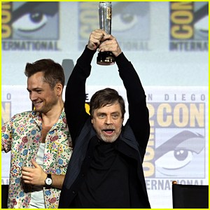 300x300 Mark Hamill Honored With Icon Award During Comic Con Panel Daily