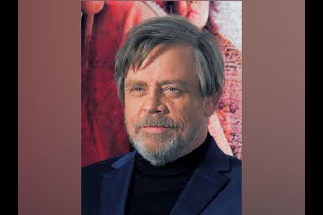 630x420 Mark Hamill Presented With Icon Award