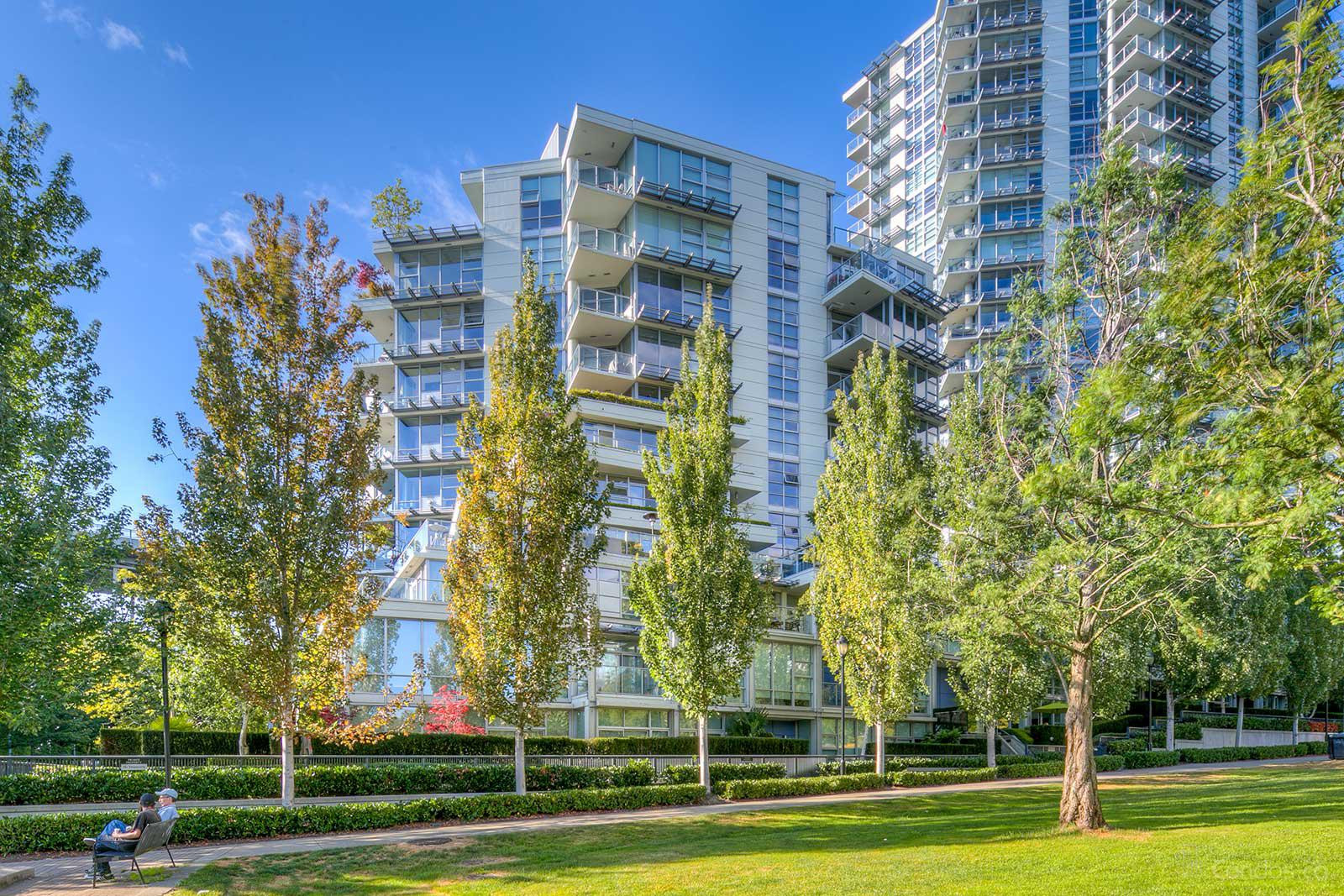 Icon Ii Condos Kinghorne Mews Condos For Sale Condos Ca 1600x1067 Icon Ii Condos Kinghorne Mews Condos For Sale Condos Ca