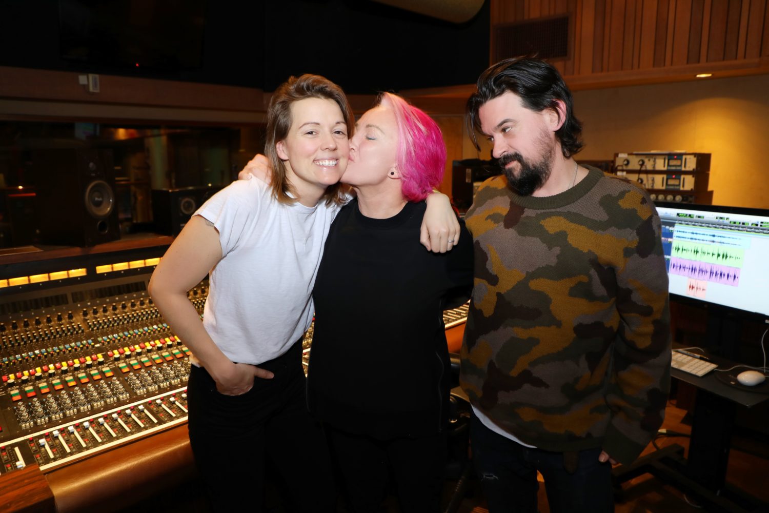 Country Music Icon Tanya Tucker Signs To Fantasy Records 1500x1000 Country Music Icon Tanya Tucker Signs To Fantasy Records