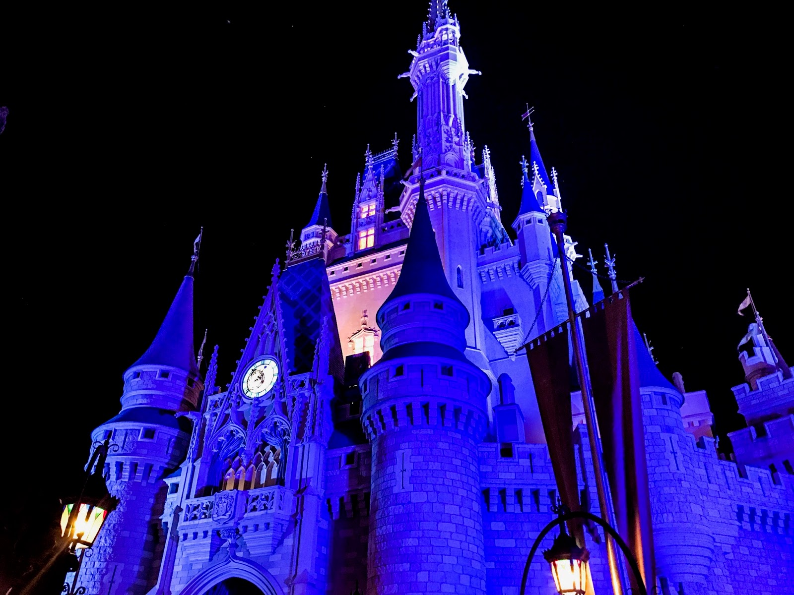 1600x1200 A Closer Look At The Disney Castles The Representative