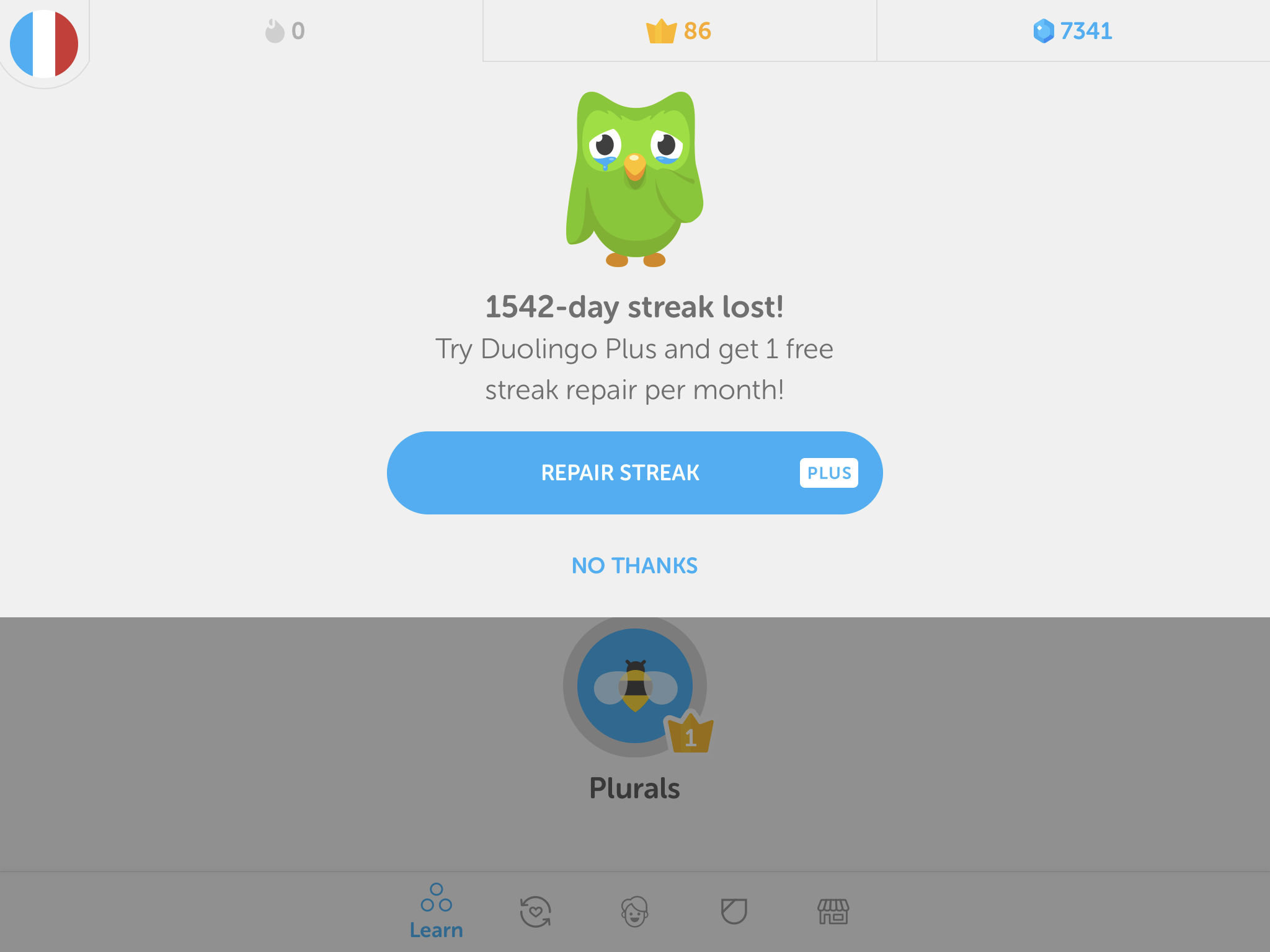 Почему не слышно дуолинго. Дуолинго. Розовое Duolingo. Дуолинго стрик. Дуолинго жуткий.