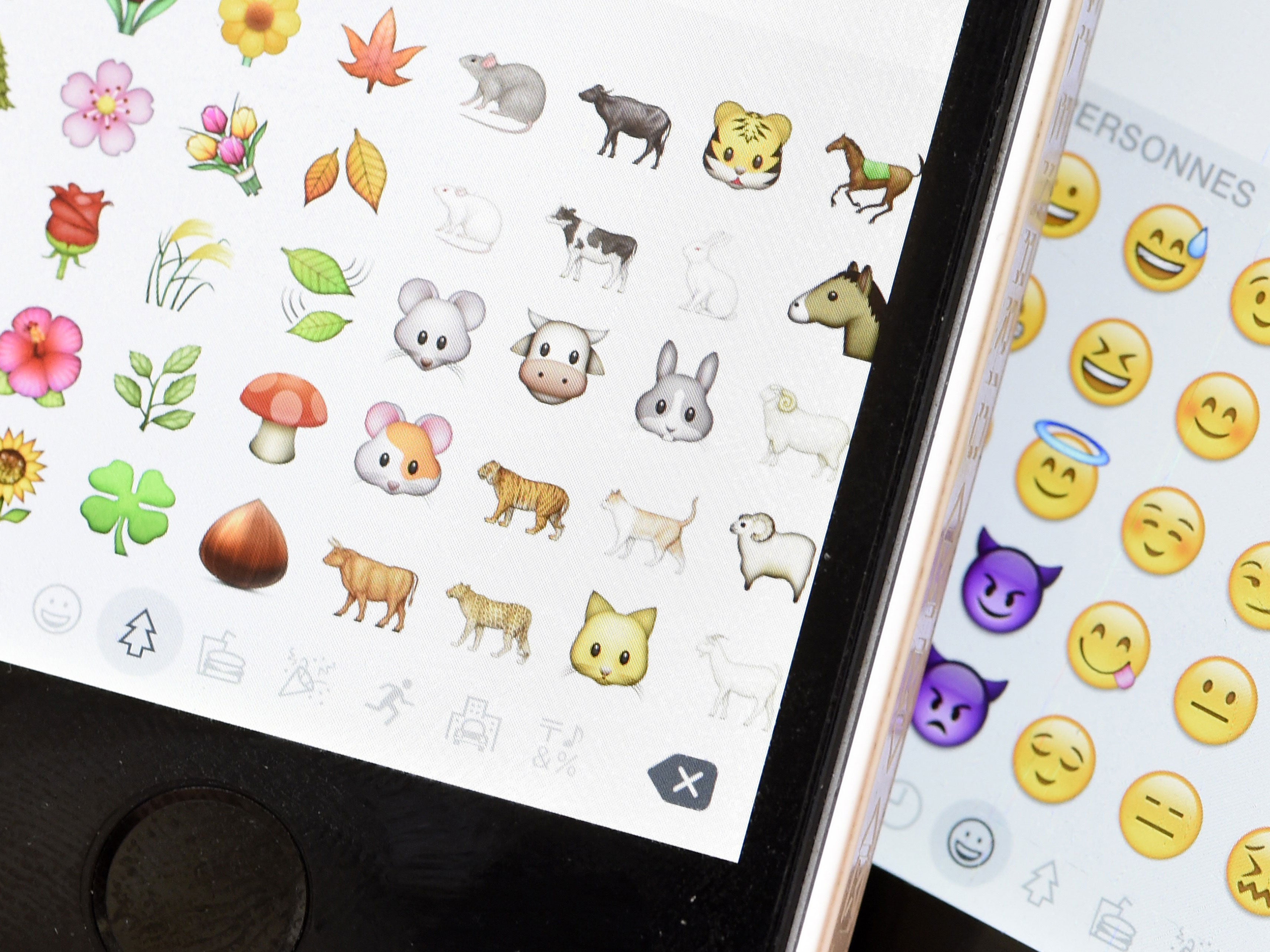 Ios Emoji Apple Adds Huge New Library Of Pictures In New 3426x2570 Ios Emoji Apple Adds Huge New Library Of Pictures In New
