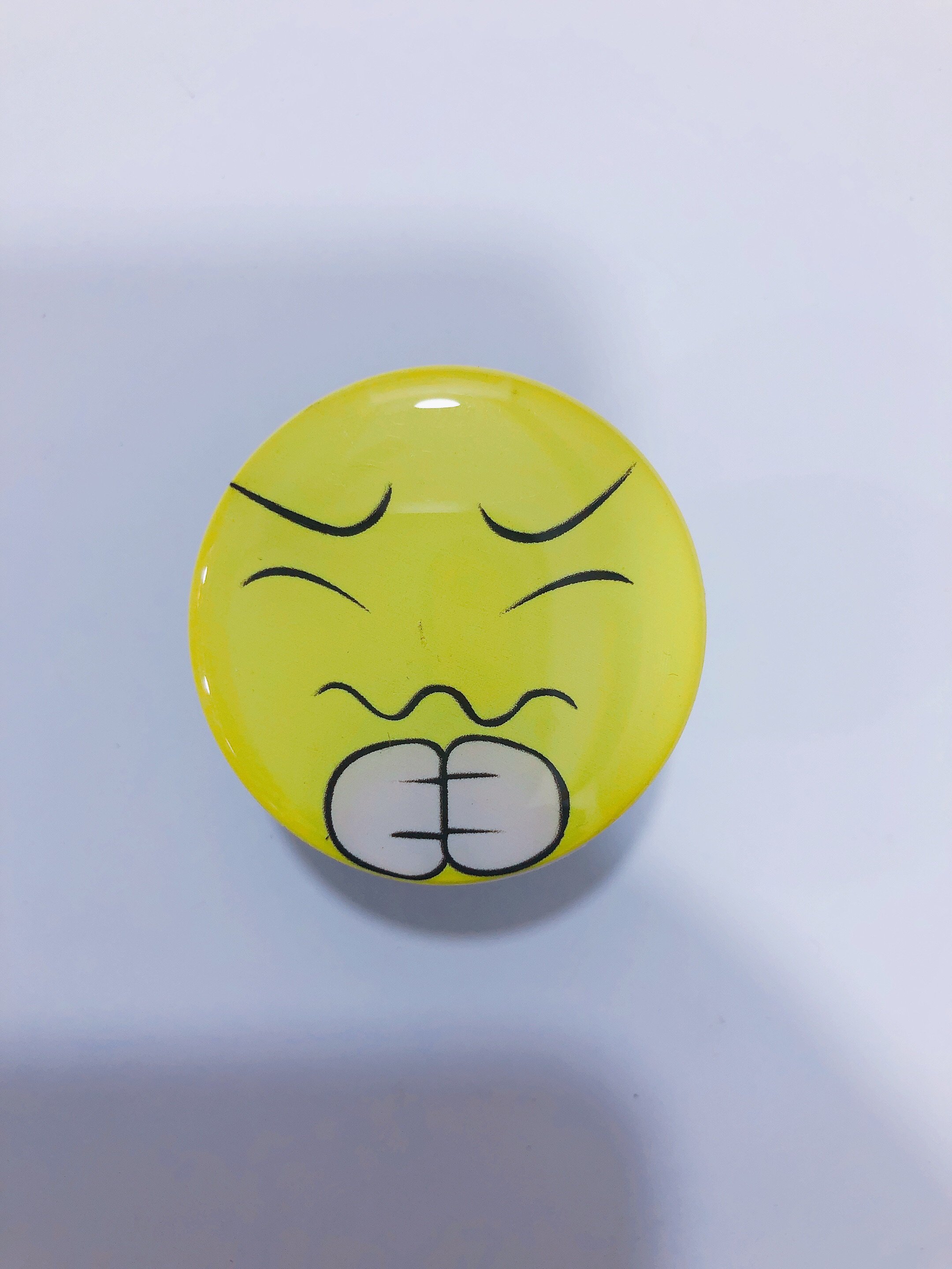 2160x2880 Fart Smiley Mobile Pop Socket Meeprint