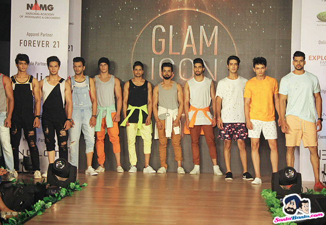 650x450 Glam Icon Fashion Show Picture