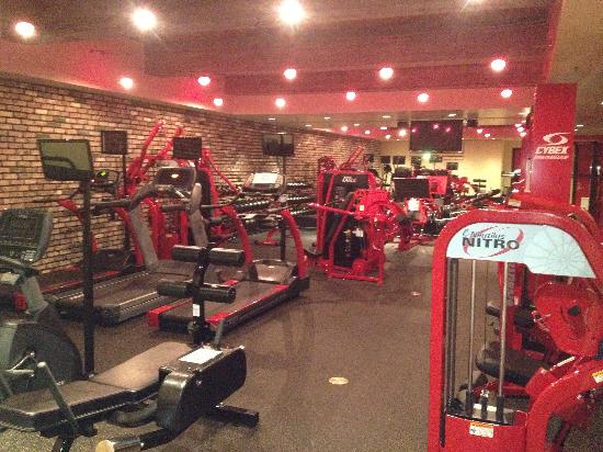 Fitness Center 550x412 Fitness Center