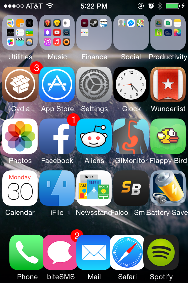 640x960 Five Icon Dock Icons Too Close