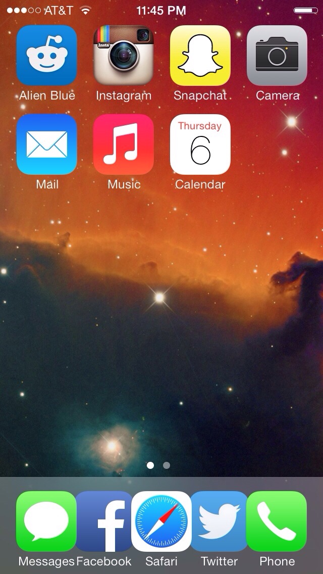 640x1136 Five Icon Dock Squishes Icons Together, Any Idea Why Jailbreak