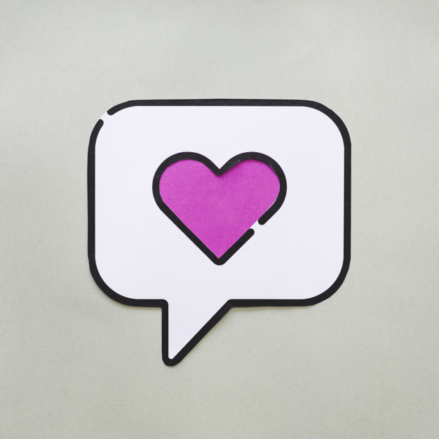 626x626 Heart In Bubble Speech Icon On Grey Table Photo Free Download