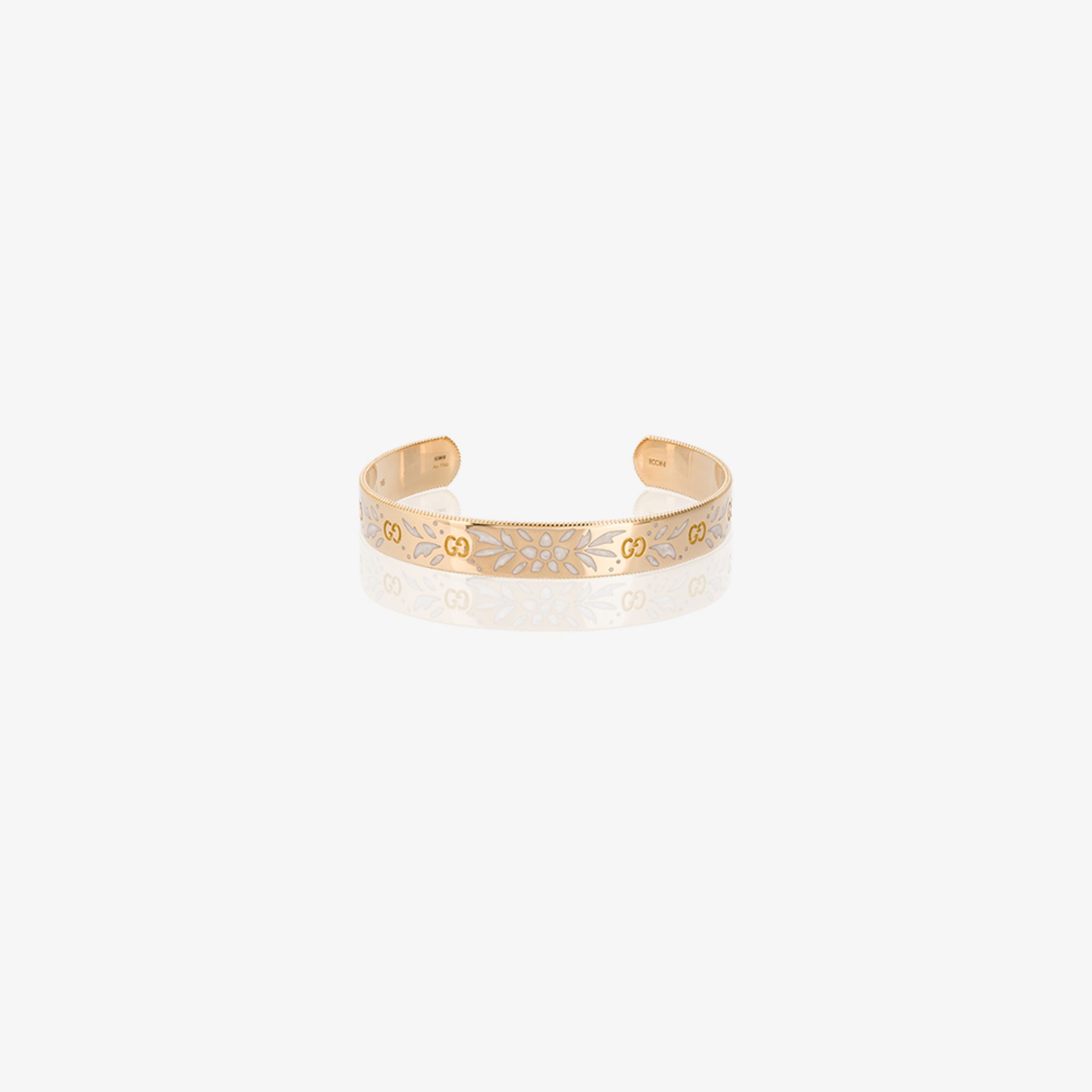 1920x1920 Gucci Large Icon Bracelet In Yellow Gold Browns